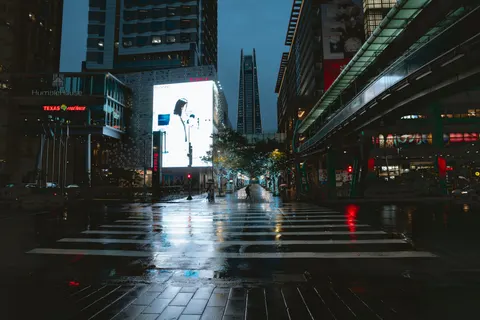 Rainy Street 4K Wallpaper · city · 3840×2562