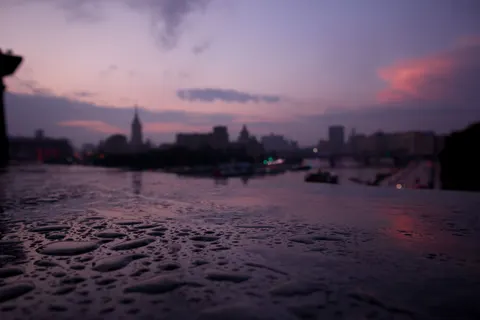 Rainy Street 4K Wallpaper · city · 3840×2560