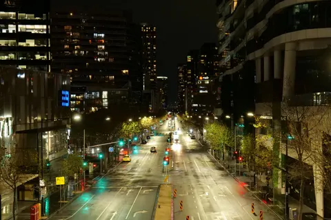 Rainy Street 4K Wallpaper · city · 3840×2560