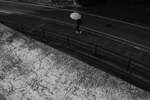 Rainy Street 4K Wallpaper · city · 3840×2560