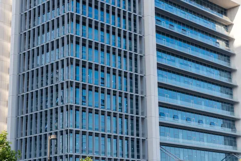 Glass Tower 4K Wallpaper · architecture · 3840×2560