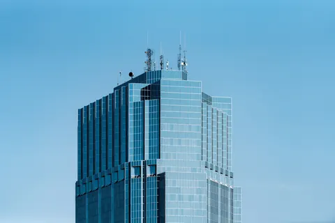 Glass Tower 4K Wallpaper · architecture · 3840×2561