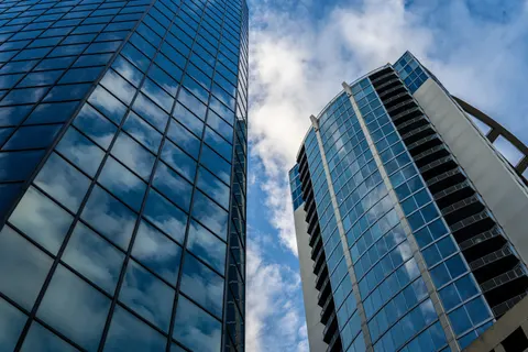 Glass Tower 4K Wallpaper · architecture · 3840×2560