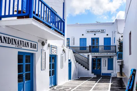 Santorini 4K Wallpaper · architecture · 3840×2560
