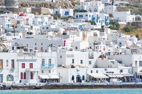 Santorini 4K Wallpaper · architecture · 3840×2563