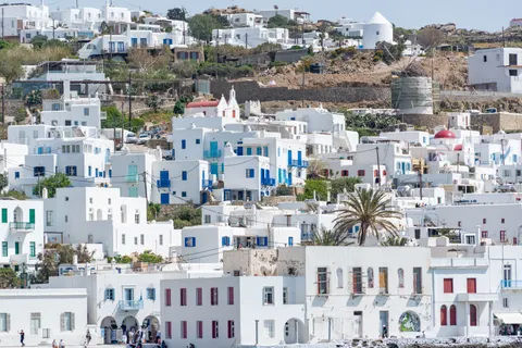 Santorini 4K Wallpaper · architecture · 3840×2563