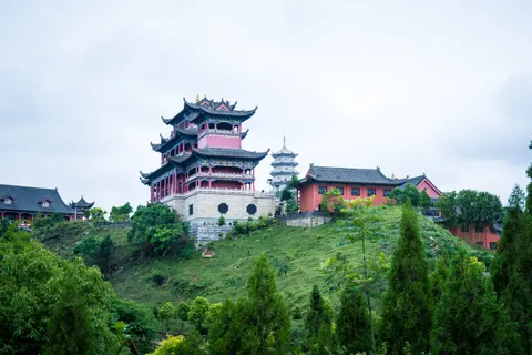 Japanese Pagoda 4K Wallpaper · architecture · 3840×2560