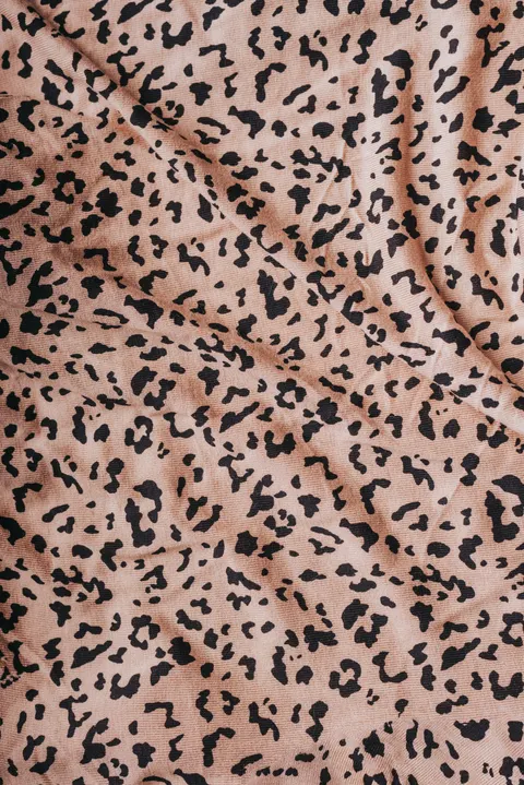 Silk Folds Phone Wallpaper · marble · 1440×2157