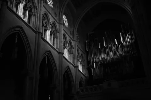Cathedral 4K Wallpaper · architecture · 3840×2560