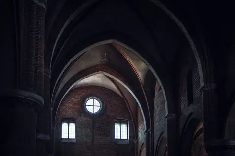 Cathedral 4K Wallpaper · architecture · 3840×2560