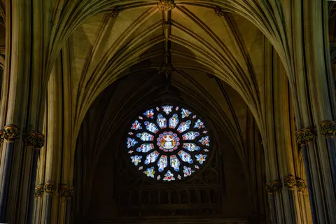 Cathedral 4K Wallpaper · architecture · 3840×2563