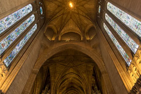 Cathedral 4K Wallpaper · architecture · 3840×2560