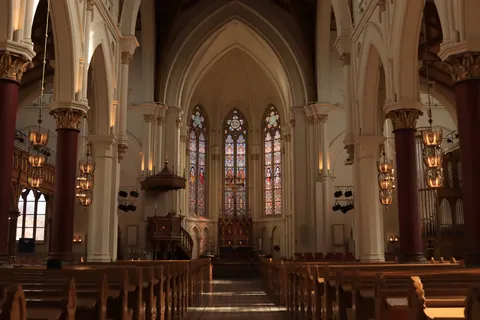 Cathedral 4K Wallpaper · architecture · 3840×2560