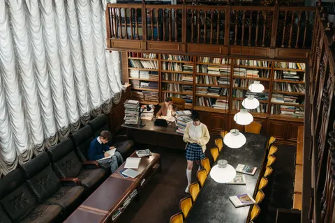Grand Library 4K Wallpaper · architecture · 3840×2560