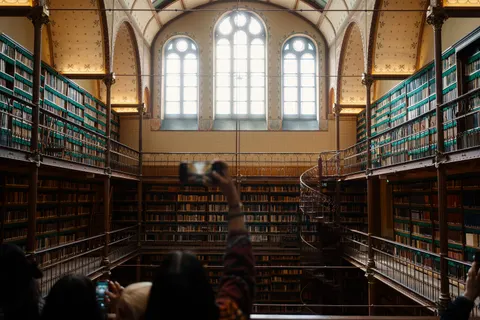 Grand Library 4K Wallpaper · architecture · 3840×2560