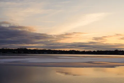 Frozen Lake 4K Wallpaper · nature · 3840×2560