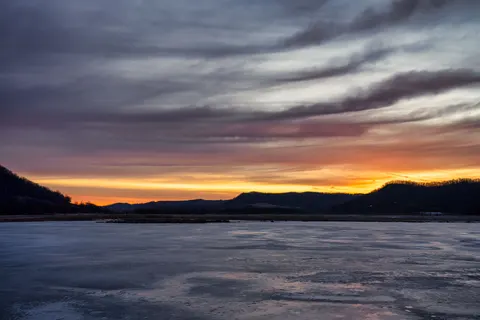 Wallpaper Danau Beku 4K · nature · 3840×2560