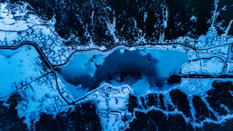 Zugefrorener See 4K Hintergrundbild · nature · 3840×2160