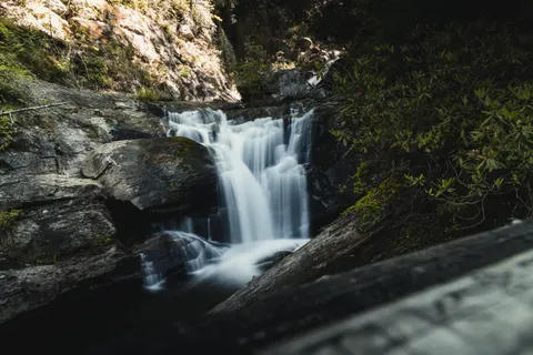 Wasserfall 4K Hintergrundbild · nature · 3840×2560