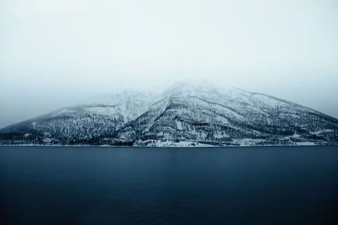 Wallpaper Fjord Norwegia 4K · nature · 3840×2560