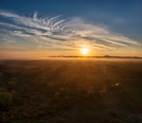 霧の谷 4K壁紙 · nature · 3840×3324