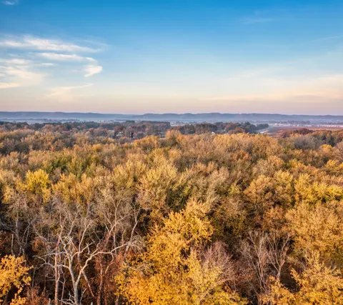 Autumn River 4K Wallpaper · nature · 3840×3410