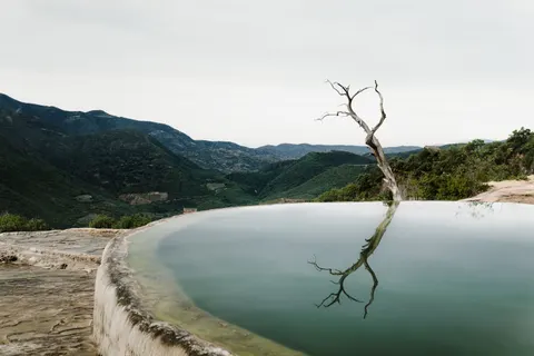 Fond d'écran Source chaude 4K · nature · 3840×2560