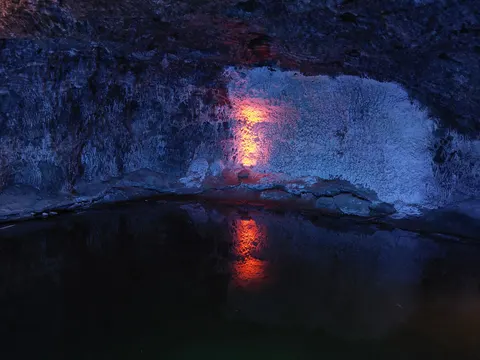 والپیپر چشمهٔ آب گرم با کیفیت 4K · nature · 3840×2880