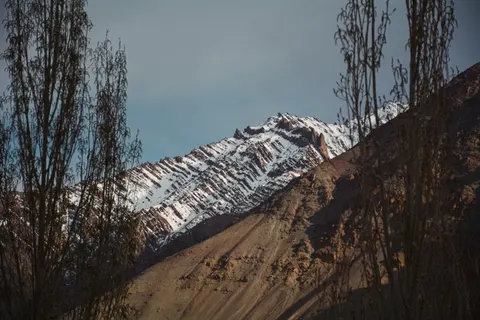 Himalayatoppen 4K-achtergrond · mountains · 3840×2560