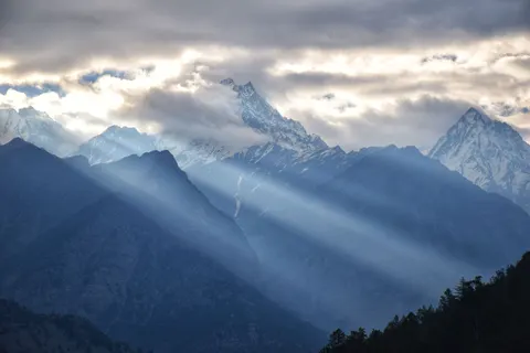 Himalayatoppen 4K-achtergrond · mountains · 3840×2560