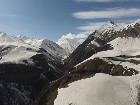 والپیپر قله‌های هیمالیا با کیفیت 4K · mountains · 3840×2880