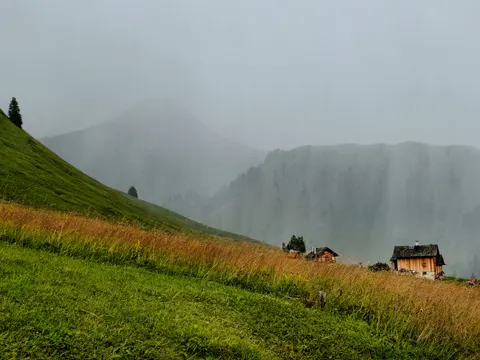 Zwitserse Alpen 4K-achtergrond · mountains · 3840×2880