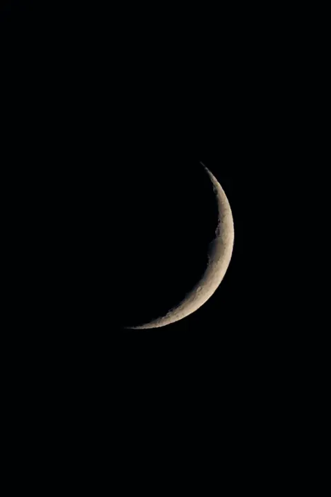Crescent Moon Phone Wallpaper · moon · 1440×2160