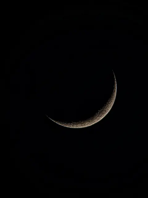 Crescent Moon Phone Wallpaper · moon · 1440×1920