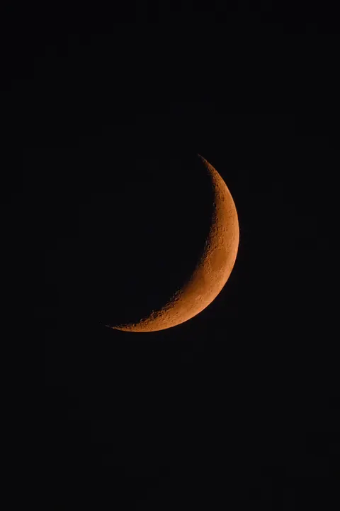 Crescent Moon Phone Wallpaper · moon · 1440×2160