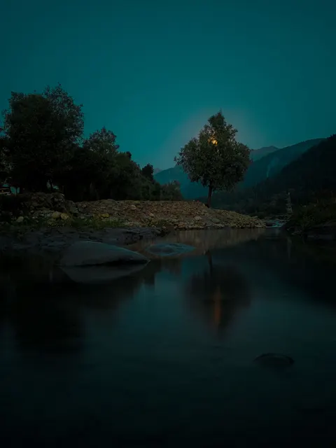 Moonlight Water Phone Wallpaper · moon · 1440×1920