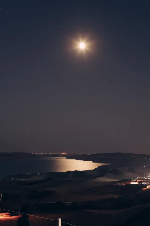 Moonlight Water Phone Wallpaper · moon · 1440×2160