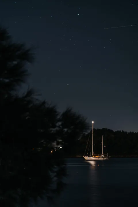 Moonlight Water Phone Wallpaper · moon · 1440×2160
