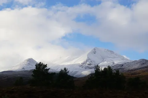 Über den Wolken 4K Hintergrundbild · mountains · 3840×2560