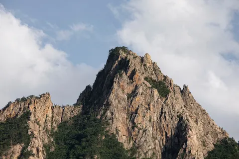 Papel de parede Acima das nuvens 4K · mountains · 3840×2560