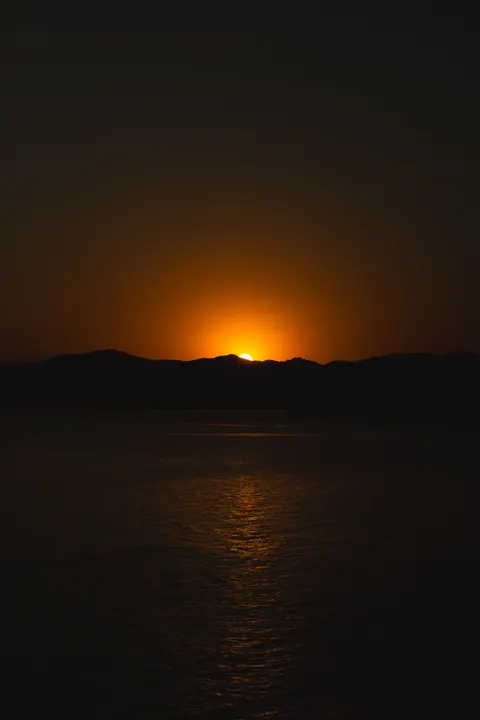 Moonlight Water Phone Wallpaper · moon · 1440×2160
