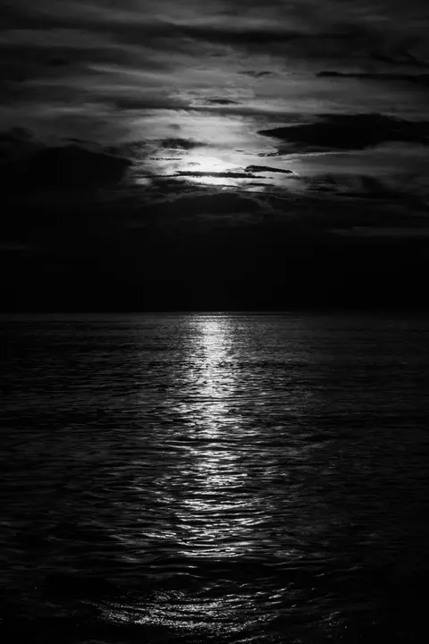 Moonlight Water Phone Wallpaper · moon · 1440×2160