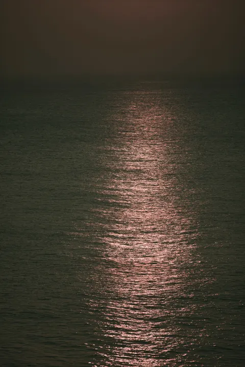 Moonlight Water Phone Wallpaper · moon · 1440×2160