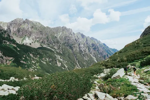 Mountain Trail 4K Wallpaper · mountains · 3840×2560