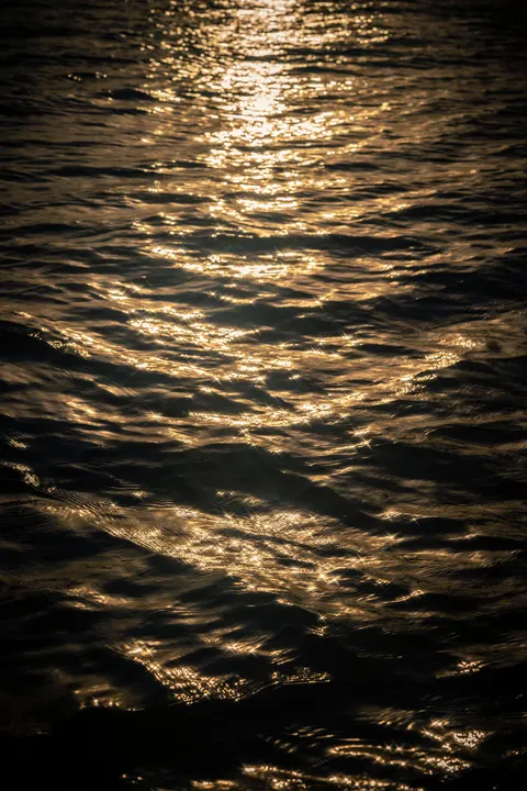 Moonlight Water Phone Wallpaper · moon · 1440×2160