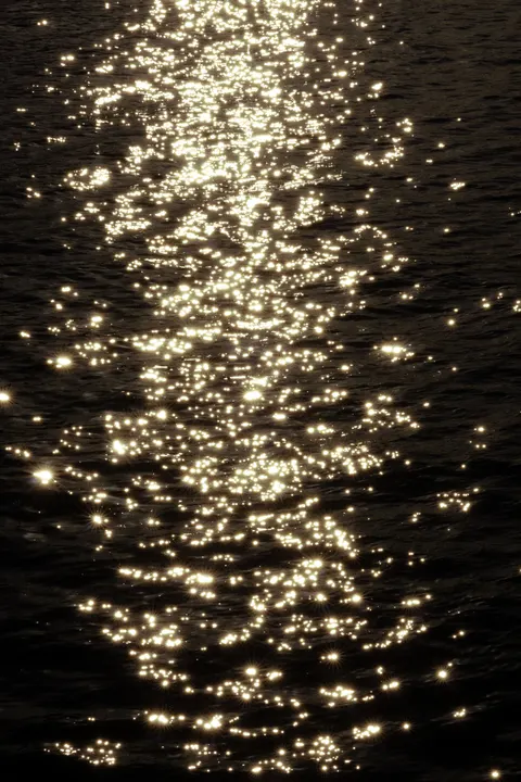 Moonlight Water Phone Wallpaper · moon · 1440×2160