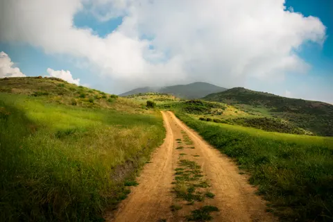Mountain Trail 4K Wallpaper · mountains · 3840×2560