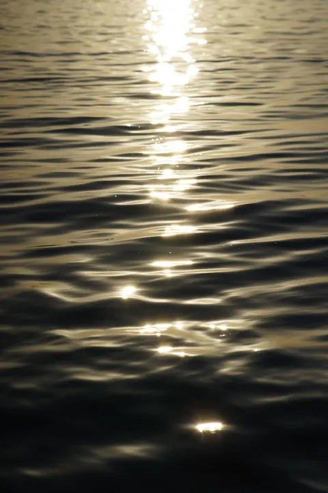 Moonlight Water Phone Wallpaper · moon · 1440×2160