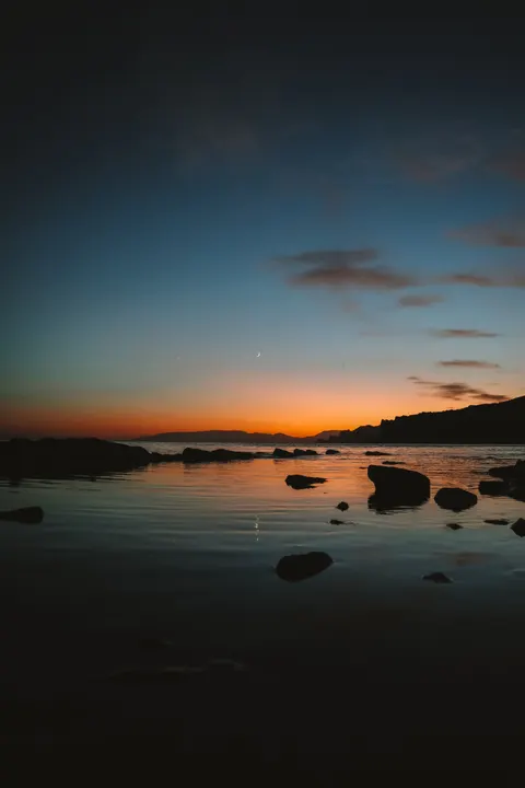 Moonlight Water Phone Wallpaper · moon · 1440×2160