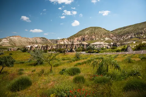 والپیپر قلهٔ آتشفشانی با کیفیت 4K · mountains · 3840×2560